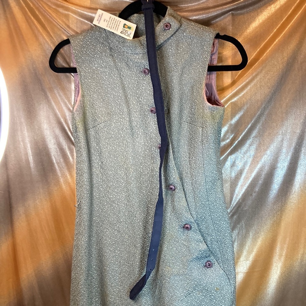 Vintage 1960’s wool asymmetrical gray dress with belt 32”‎ chest. 350